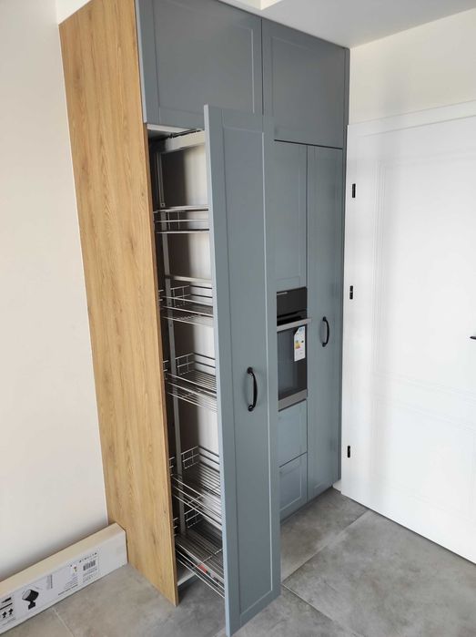 Montaż i Skręcanie Mebli  IKEA, BRW, AGATA  - Szybko i Solidnie