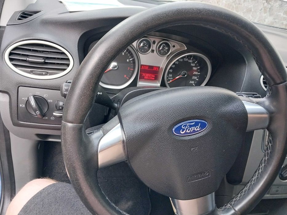 Ford Focus 1.6 mpi