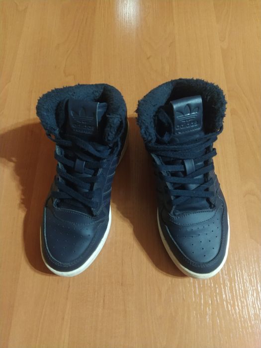 Кроссовки Adidas M Attitude Revive W (36 размер)