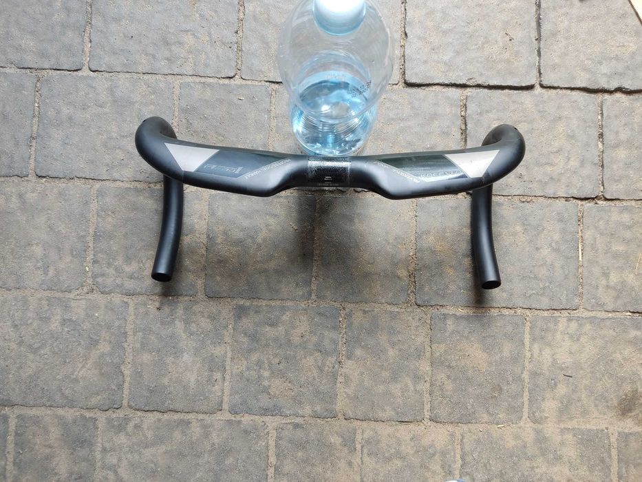 KOCEVLO aero kierownica rowerowa z włókna węglowego 38cm