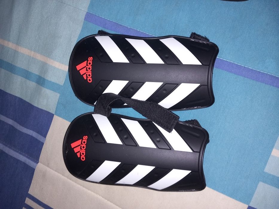 caneleiras  adidas, team quest