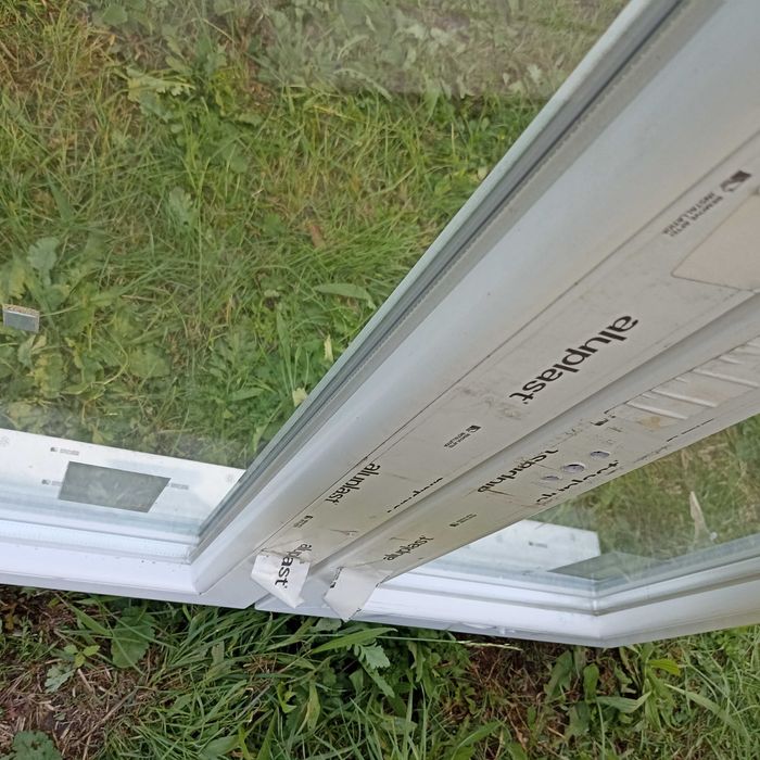 Okno pcv 104/182 ruchomy słupek