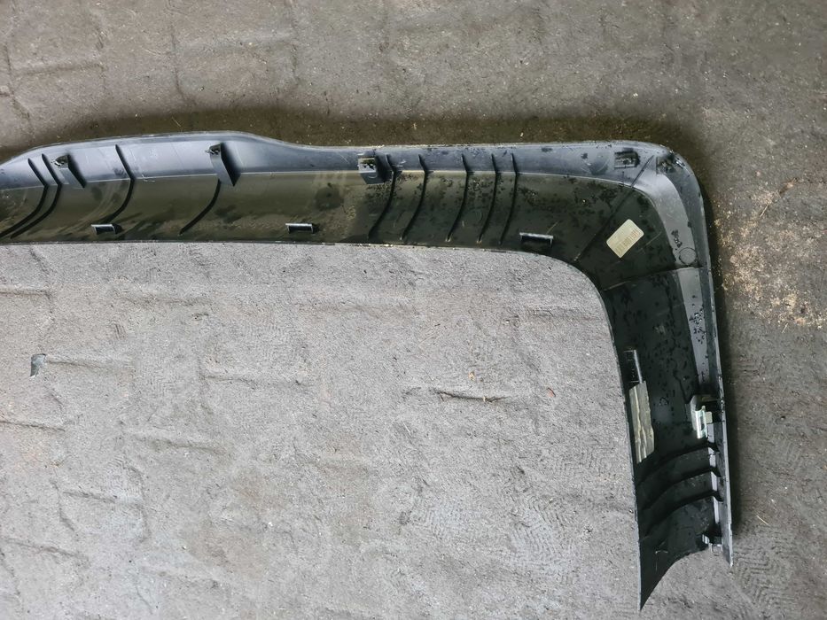 Mercedes Vito 447 boczek osłona klapy bagażnika listwa górna