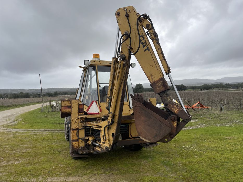 Retroescavadora caterpilar 428