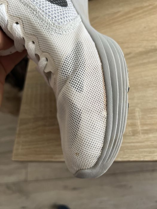 Кросовки Nike Revolution 3