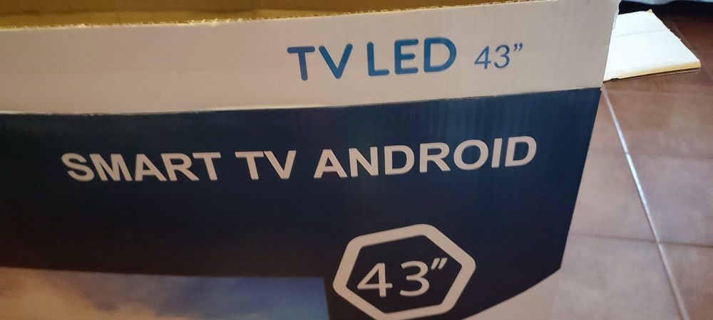 43-inch Smart TV444867750019747842