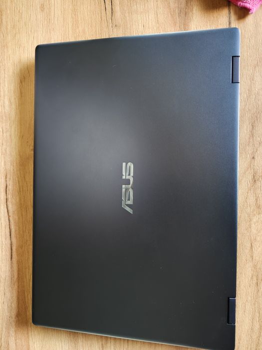 Asus VivoBook Flip x360 14' FHD i3 8gb 512SSD