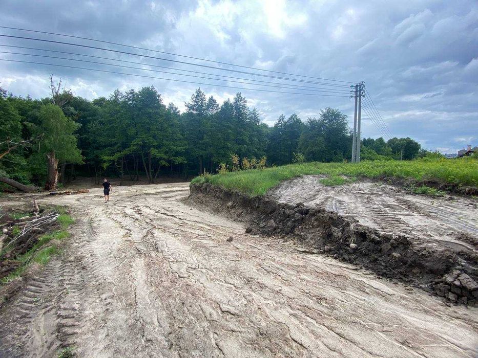 Продаж земельної ділянки в живописному місці в с. Рославичі! 24 сотки