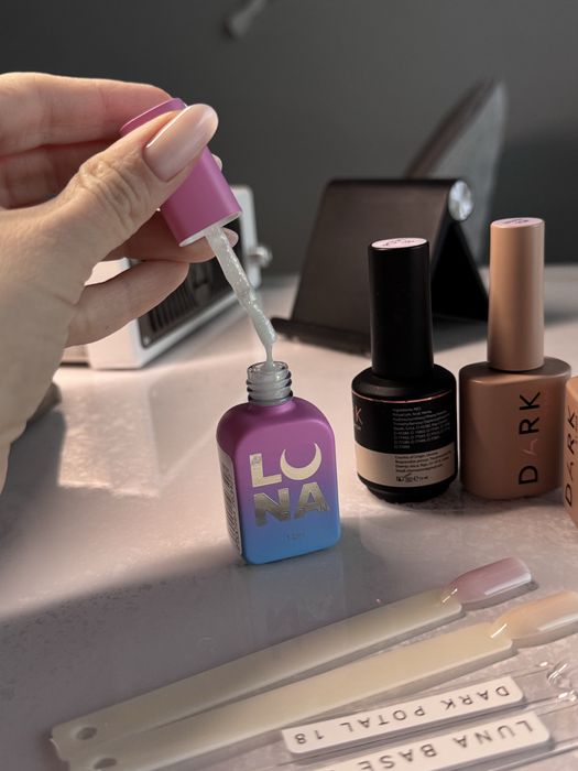 Кольорові бази та кольорові топи гель лак