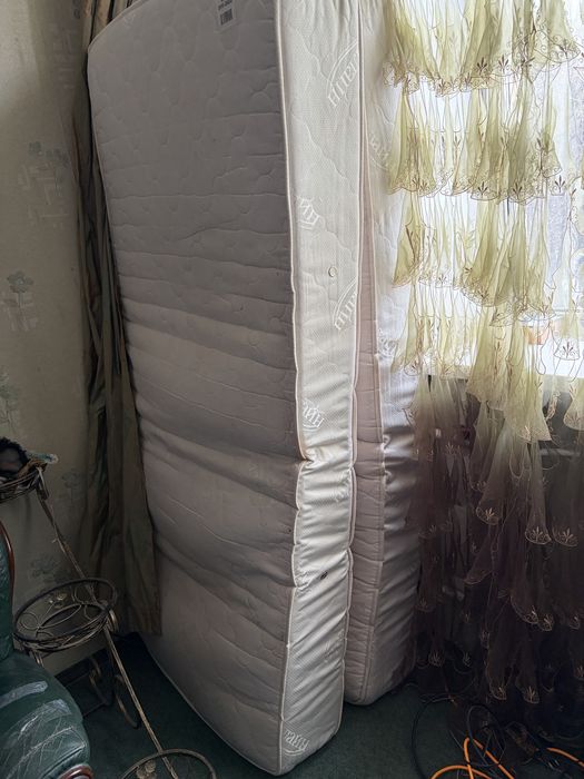 Продаю Матраси 90/200 2 штуки