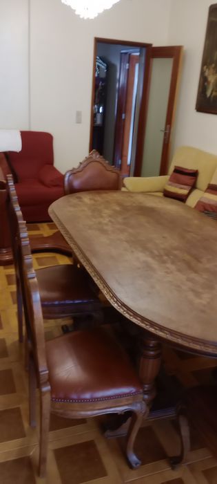 Mesa sala de jantar com 2 cadeiras