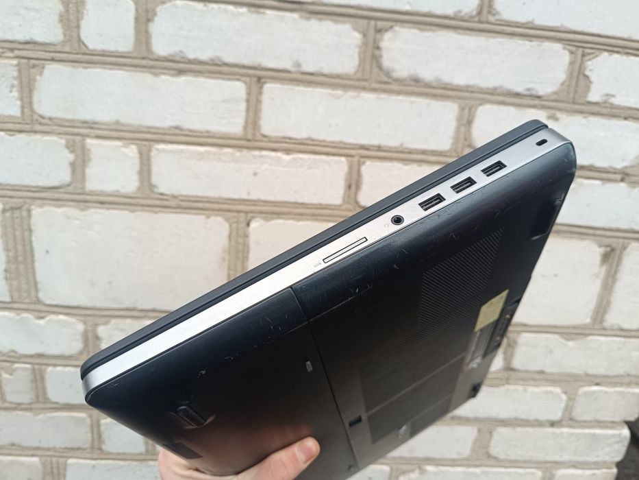 8гб відеокарта 17.3", Ігровий ноутбук DELL (i7 6820HQ/16/1000/P4000)