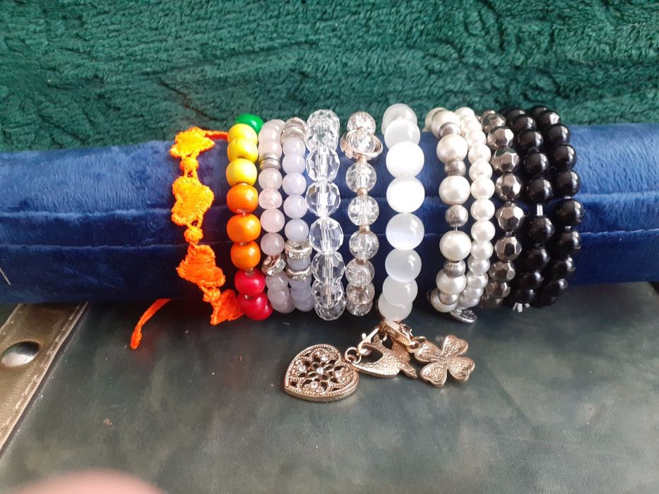 Zestaw bransoletek mix