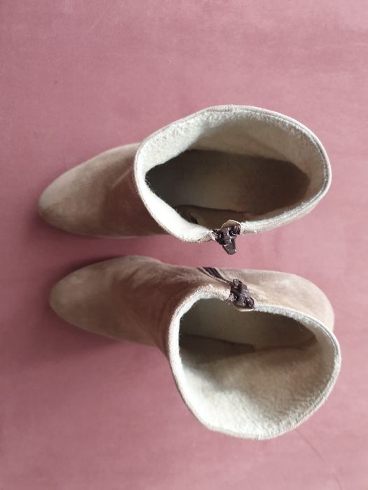 Botki zamszowe intershoe 39