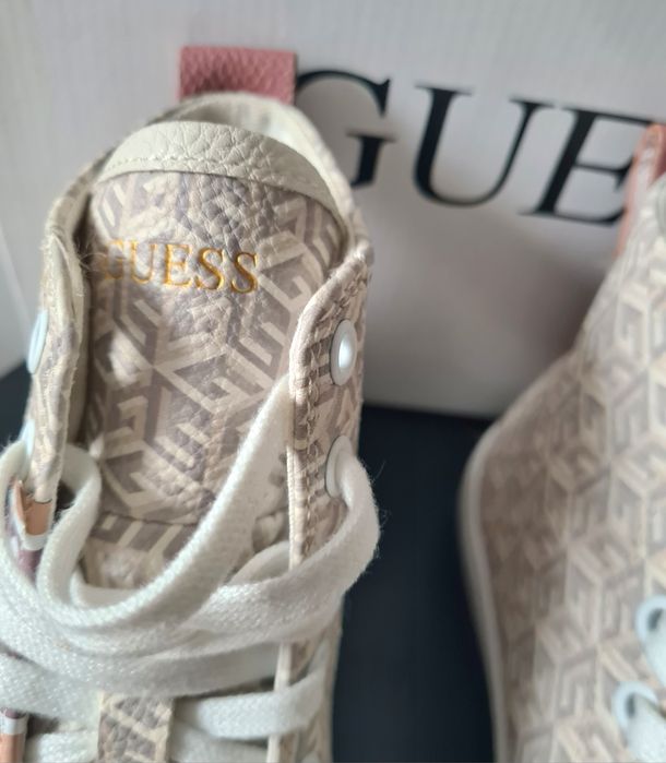 Buty Guess trampki za kostkę skórzane logowane 35