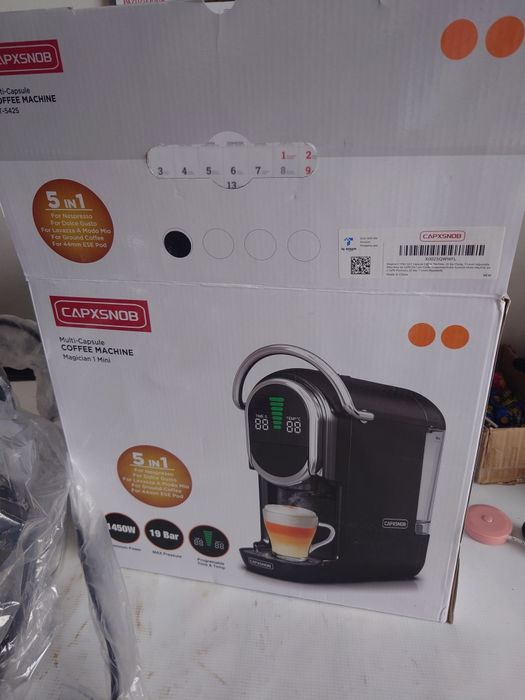 Automatyczny ekspres ciśnieniowy 19 bar Kawa mielona i kapsułki 1450 W