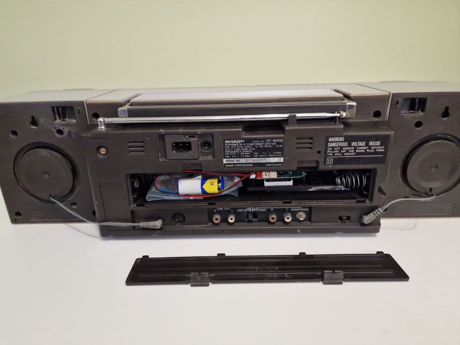 SHARP QT-90 ZG магнітола шарп. Bluetooth.