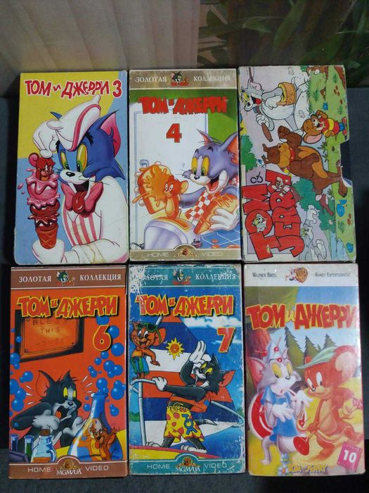 Видеокассеты с мультфильмами Унесенные призраками Покемон Том и Джери