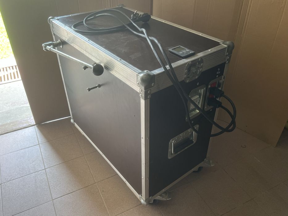Wytwornica ciężkiego dymu na suchy lód | Taniec w chmurach | 17 kg lodu | 4 kW