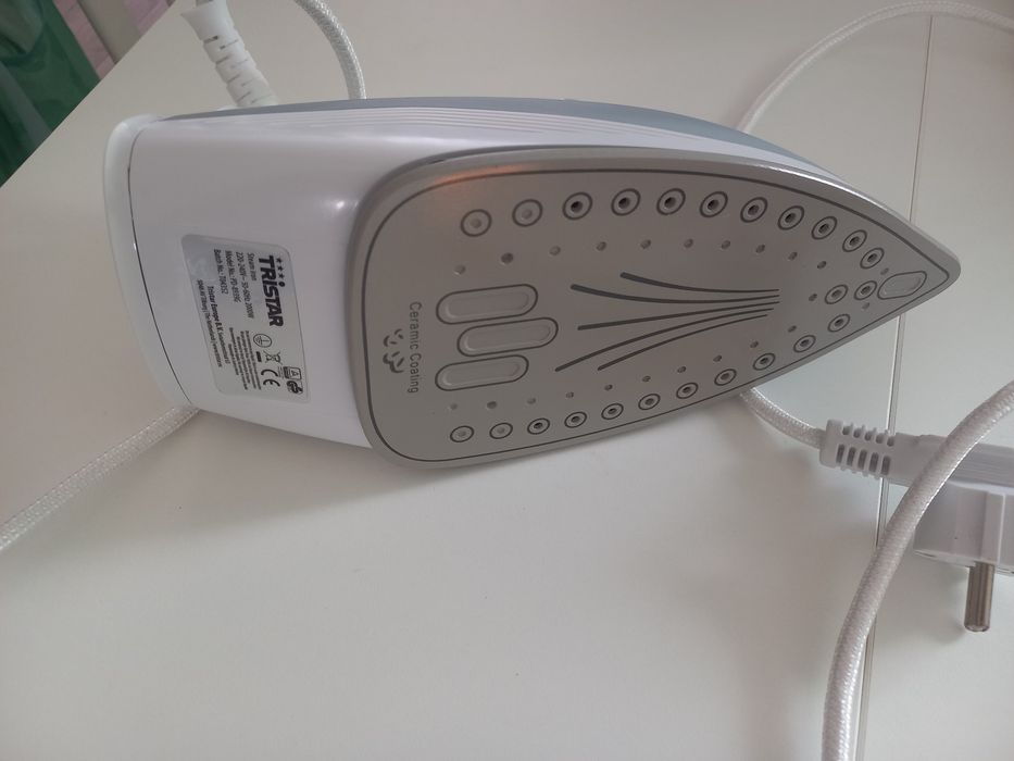 Vendo ferro de engomar a vapor