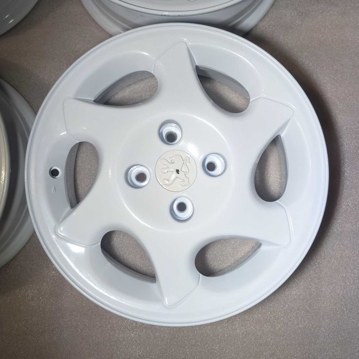 4 Jantes 15" Peugeot (COMO NOVAS)
