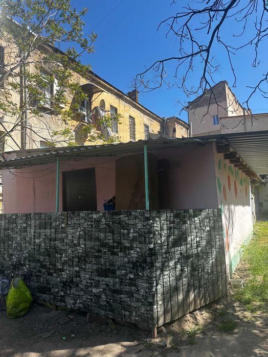 Рядом Оперный театр. Ул. Ланжероновская. 26 м. Ремонт.