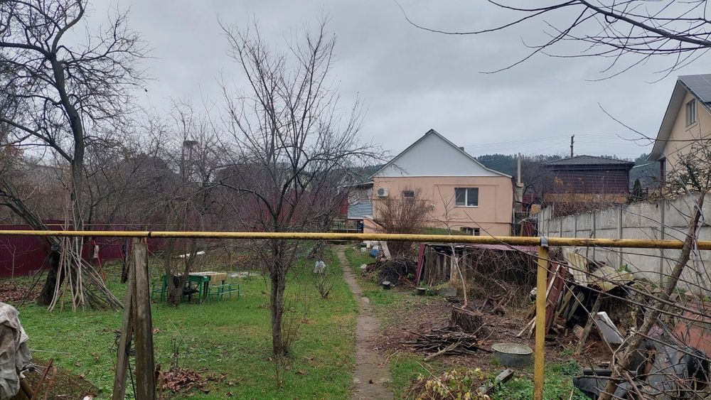 Продам будинок. Вул.Грушевського,70.