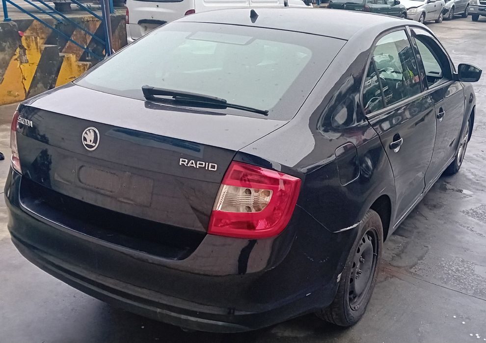 Para peças SKODA Rapid Liftback (NH3)