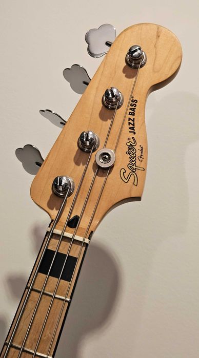 Squier Vintage Modified 70's Jazz Bass natural
