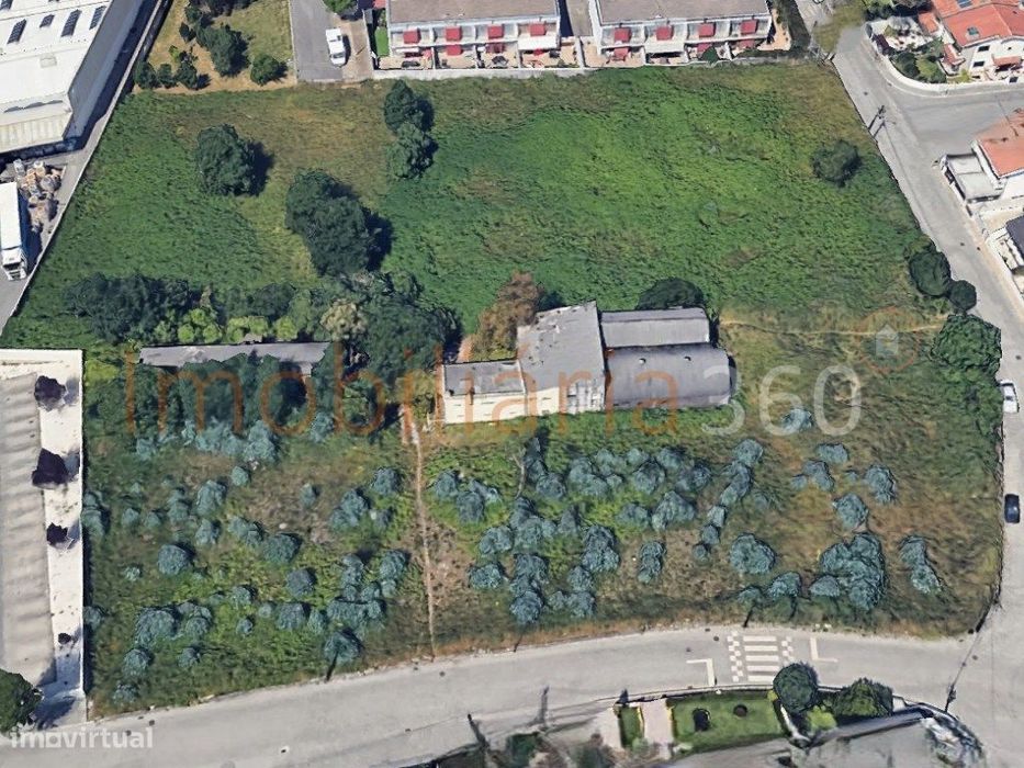 **Terreno construção Nogueira da Maia**