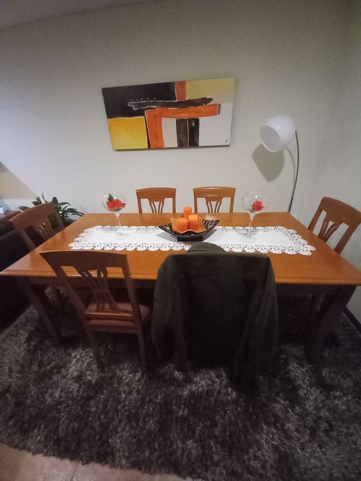 Mesa de sala em cerejeira