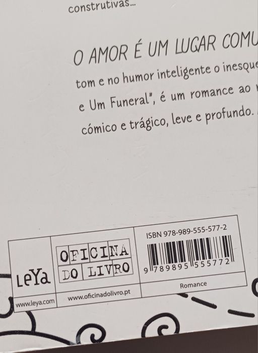 Livro - O Amor É Um Lugar Comum
