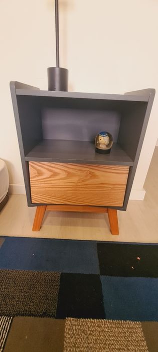 Cómodas + mesa de cabeceira