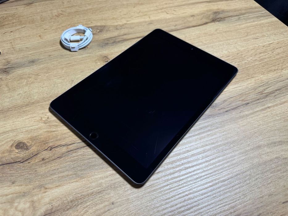 Apple iPad 7 gen, 10.2" Wifi, Space Grey - bardzo dobry - FV marża - 1715