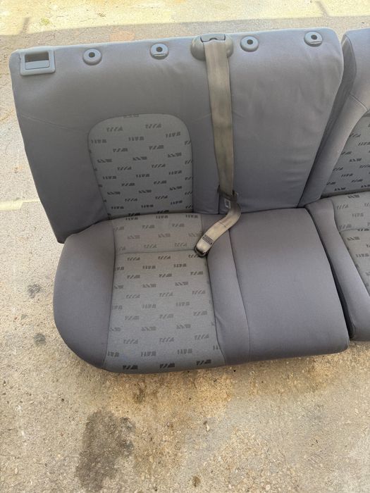 Bancos em tecido Seat Leon 1M