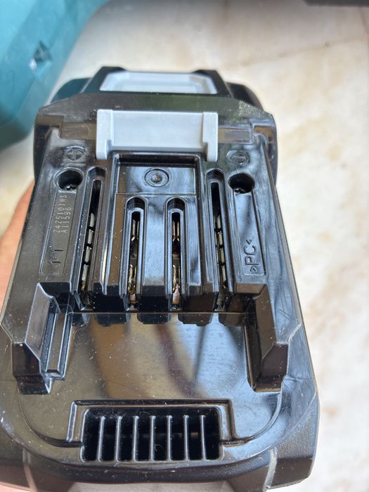 Makita HR007G XGT 40V + Bateria 5.0Ah + Adaptador SDS + 3 Misturadores | Kit Profissional | Excelente Estado SEM FIO