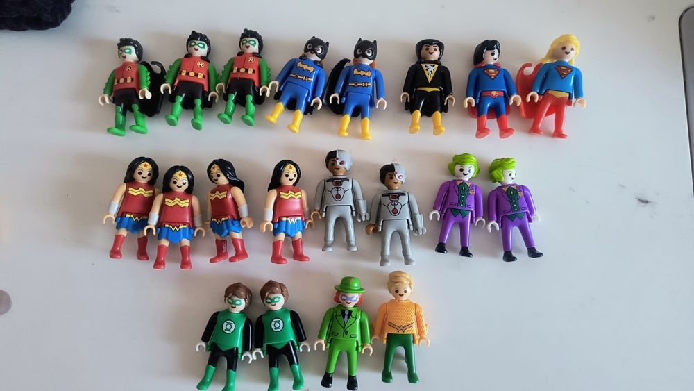 Продам фігурки Кіндер серія Марвел, динозаври,Маріо