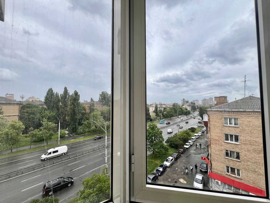 Сталинка пр. Берестейський  96  м. Нивки