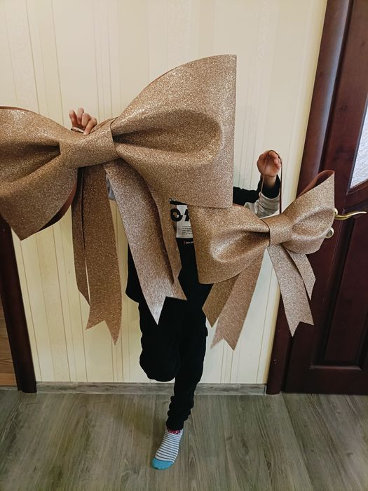 Золотий бантик, золотий бант, золотистий бант