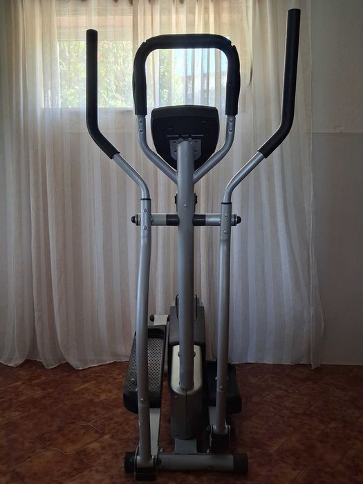 Bicileta elíptica BH Fitness