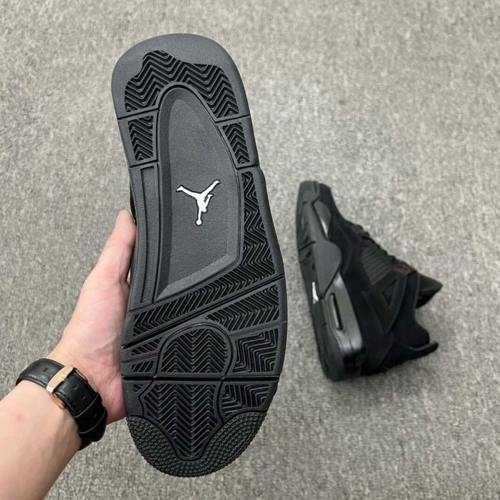 AJ4_Retro_Black_Cat 39