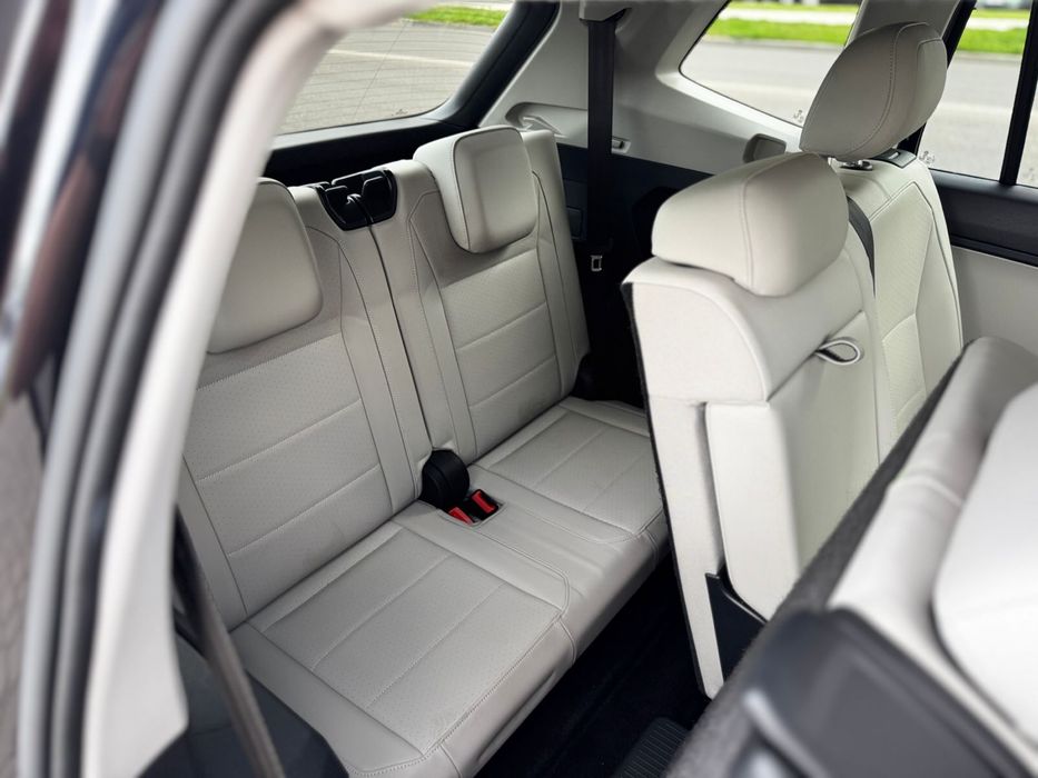 Продам автомобіль Volkswagen Tiguan