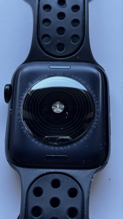 Apple Watch SE 2 44mm