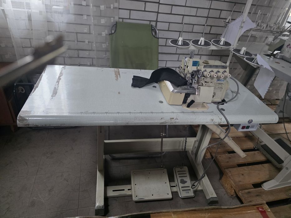 Швейна машина оверлок protex