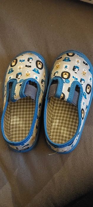 Sprzedam kapcie dla chłopca  rozmiar 23.
