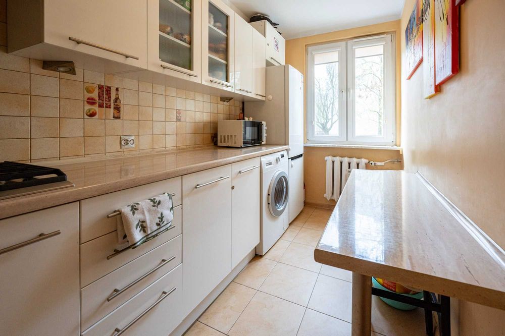 Wynajmę mieszkanie 3 pokojowe z balkonem na parterze, os. Słoneczne - Widok 5