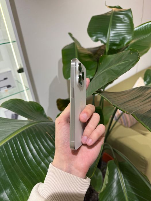 iPhone 15 Pro 512 Gb White Titanium • Neverlock • Ідеальний стан