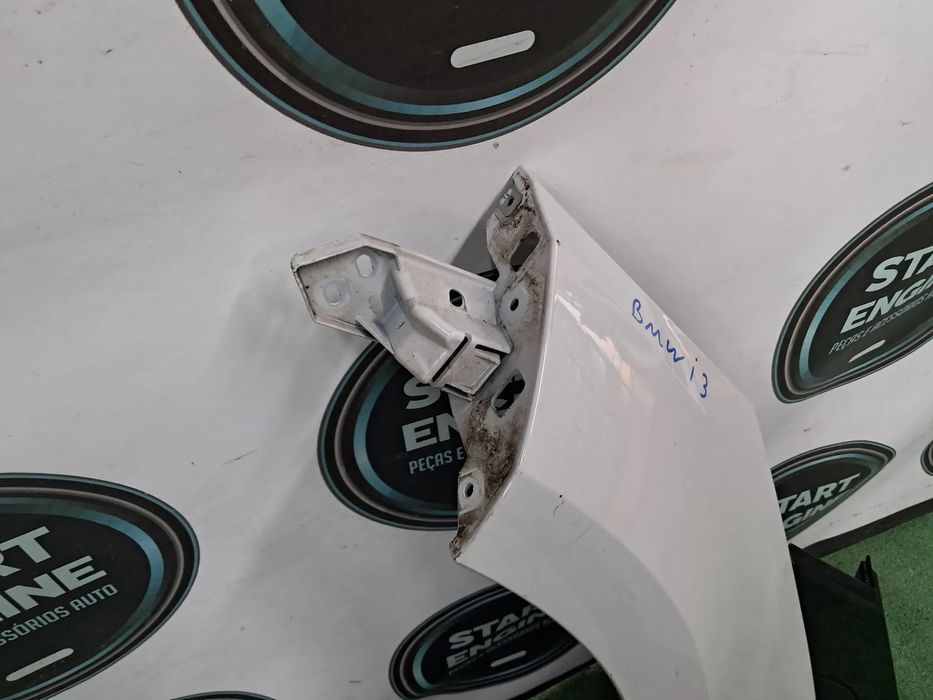 Guarda Lamas esquerdo BMW I3