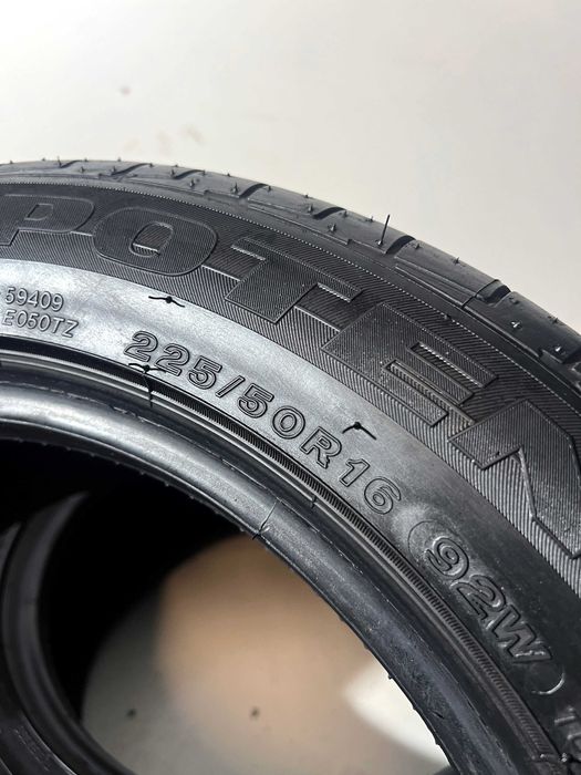 Pneus Bridgestone Potenza RE050I - 225/50/16 - Como NOVOS