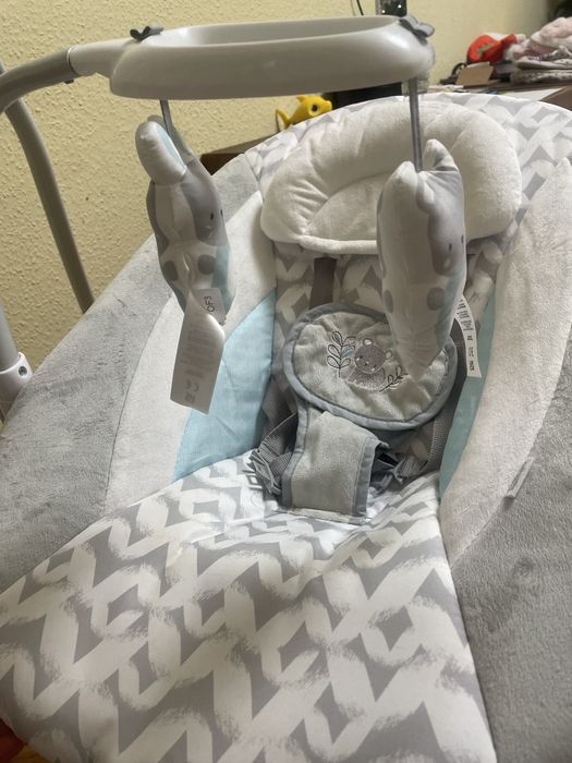 Кресло-качели 2 в 1 Ingenuity SimpleComfort